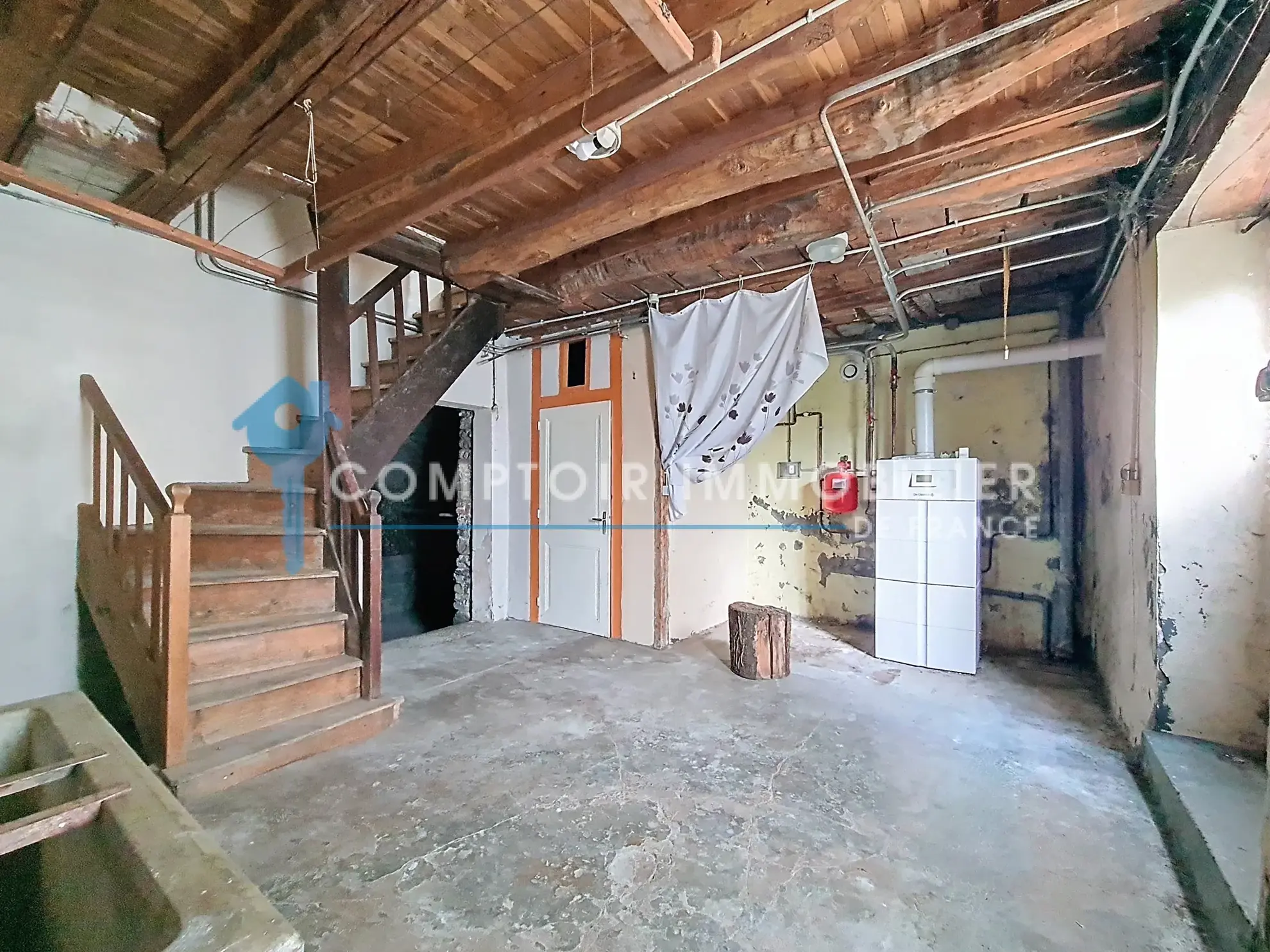 Maison de village à vendre à Bernin (38) avec grand potentiel – 130 m² 