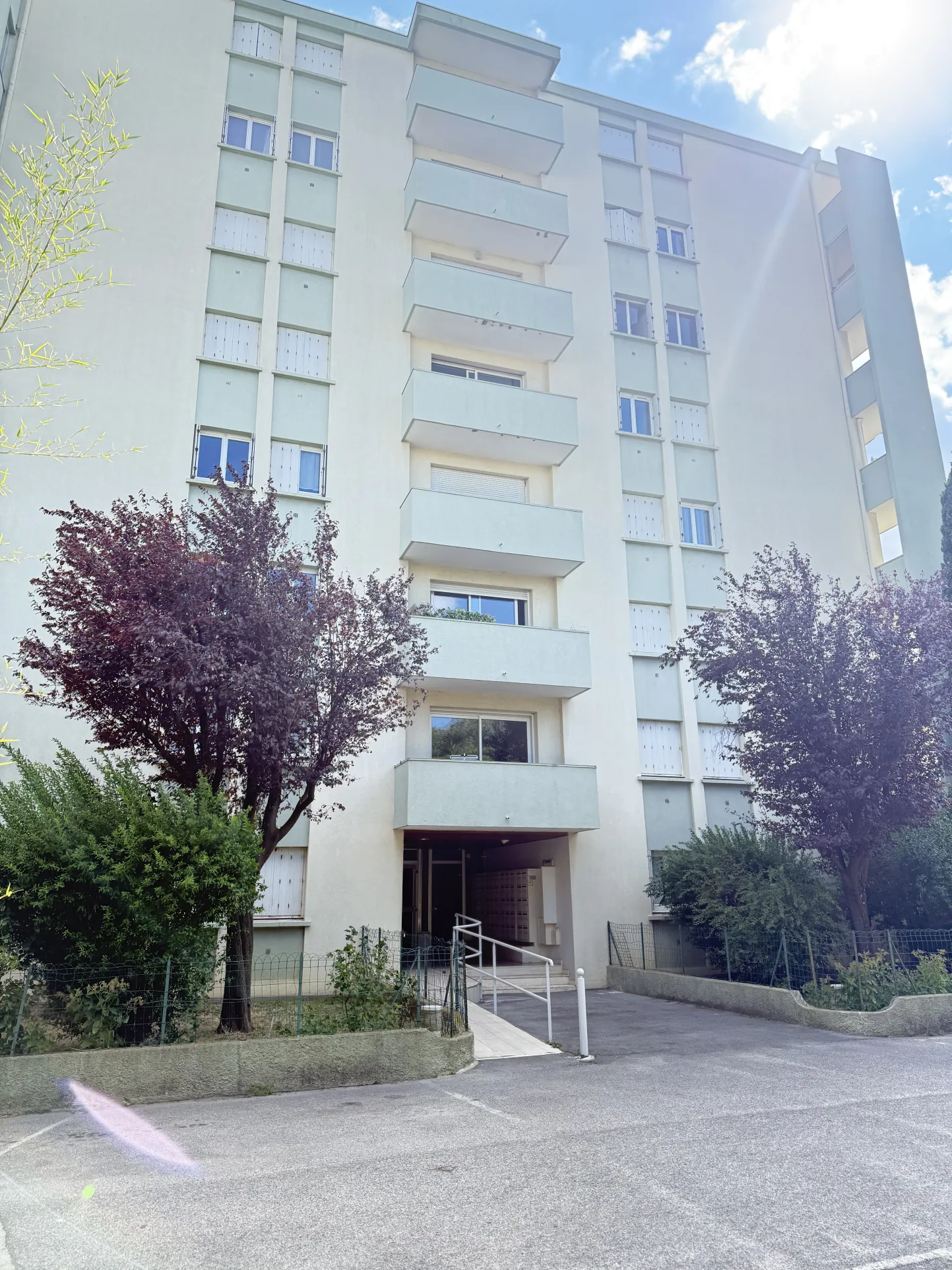 Appartement 3 pièces avec garage et parking à Montpellier Figuerolles 