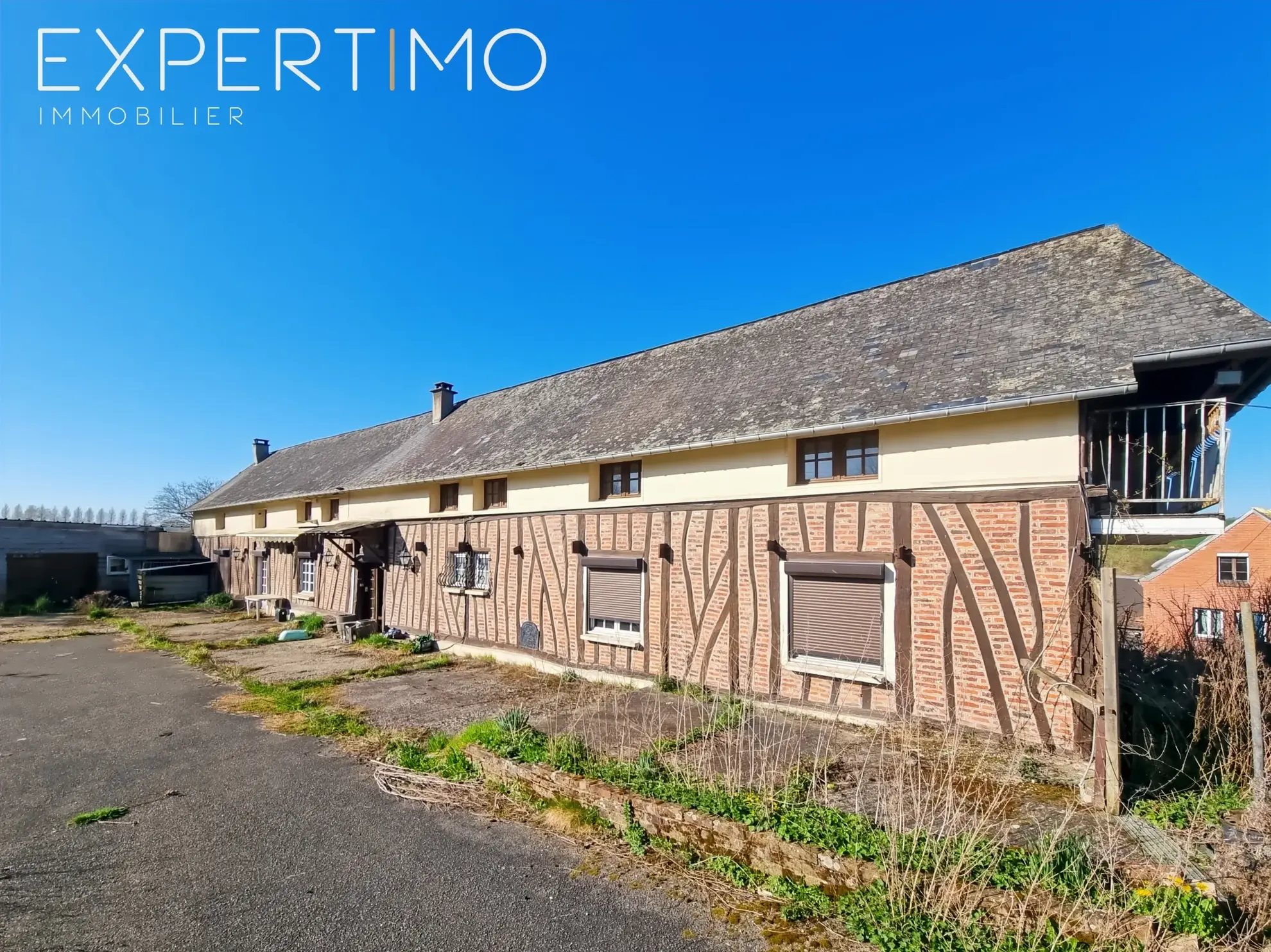 Maison à vendre à Saint-Riquier-en-Rivière de 250 m² sur 6214 m²