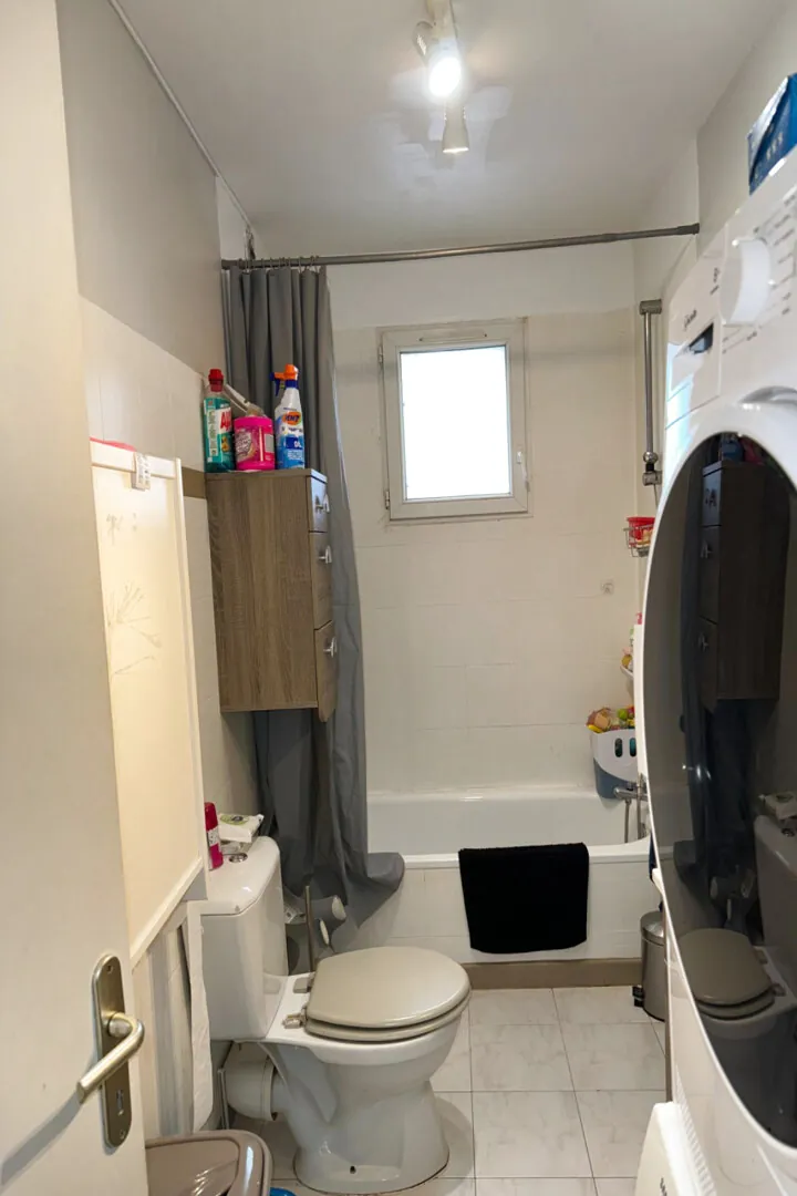 Appartment Type 2 rénové à Gardanne 13120 proche commodités 