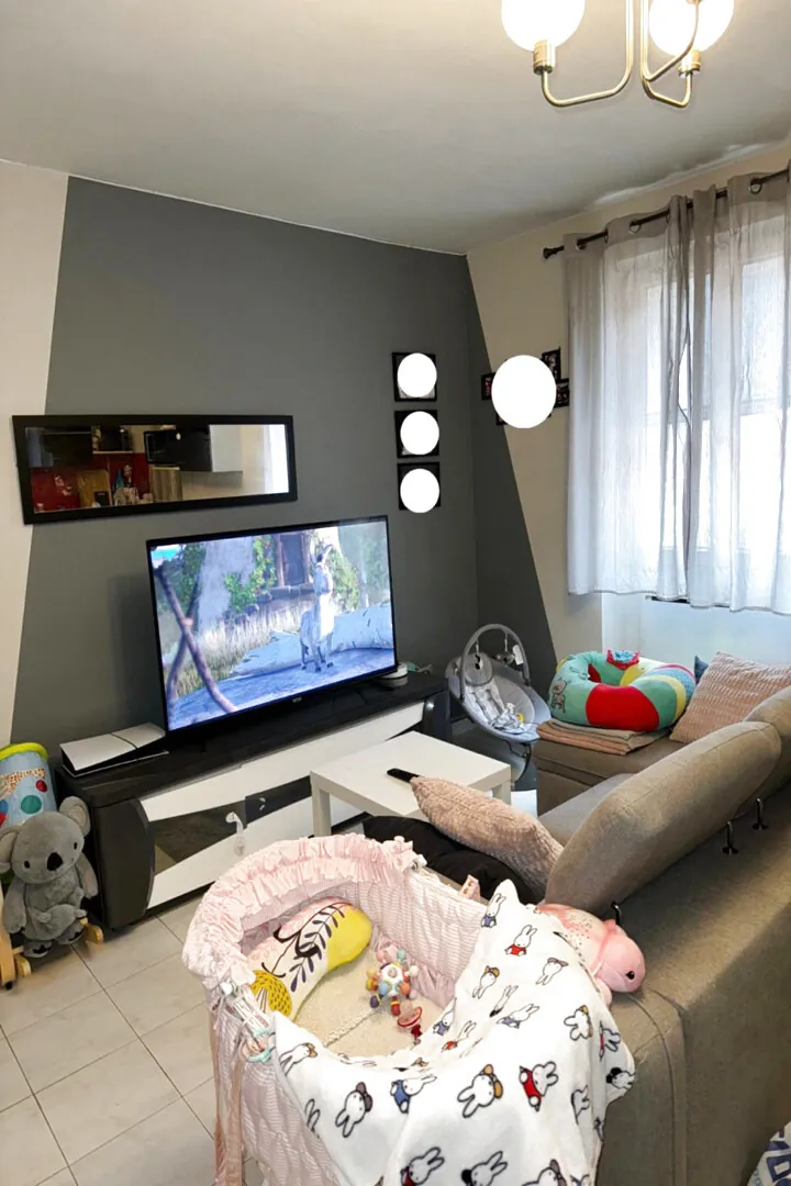 Appartment Type 2 rénové à Gardanne 13120 proche commodités 