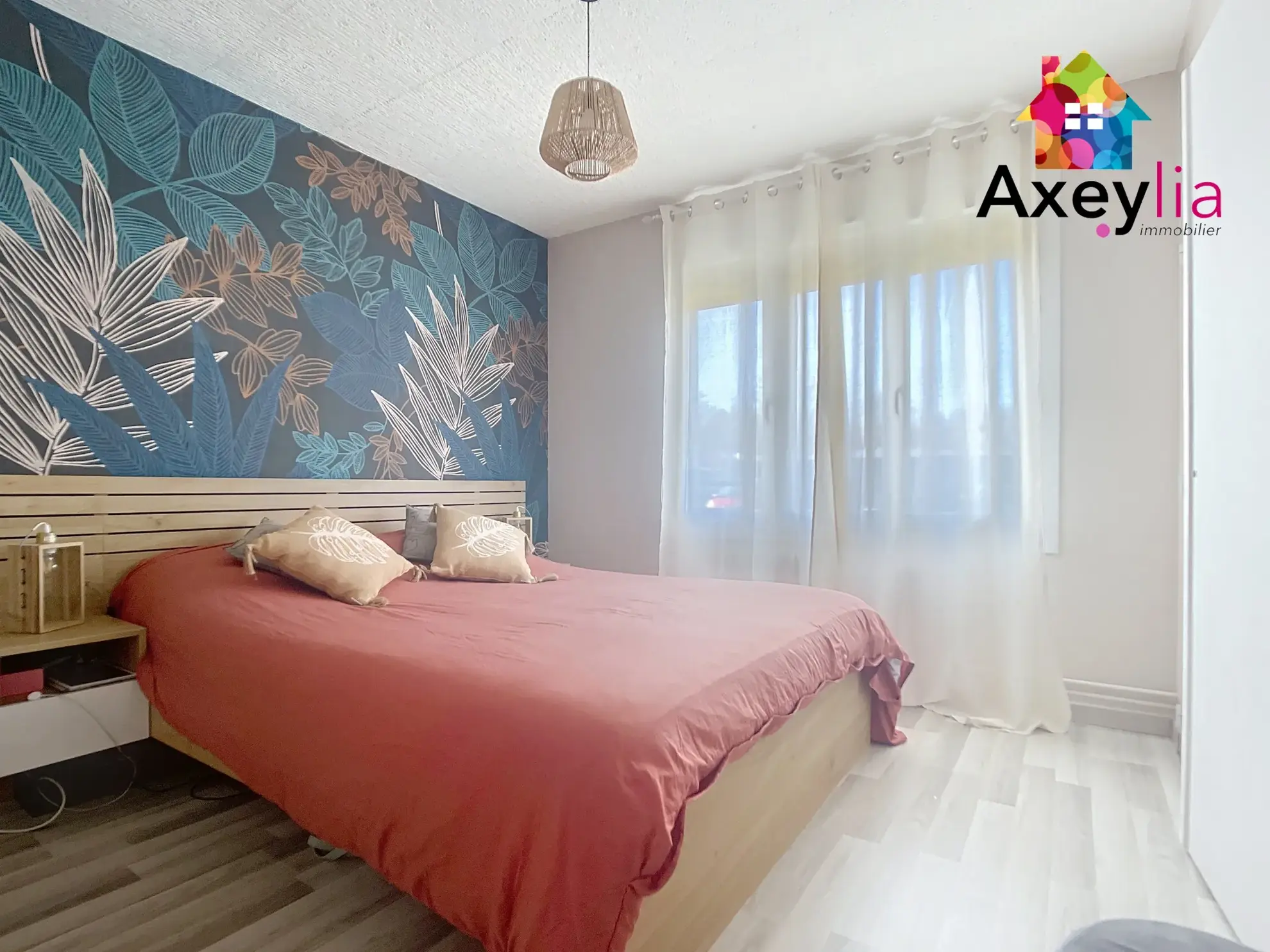 Appartement T2 rénové à Roanne avec cave et charges incluses 