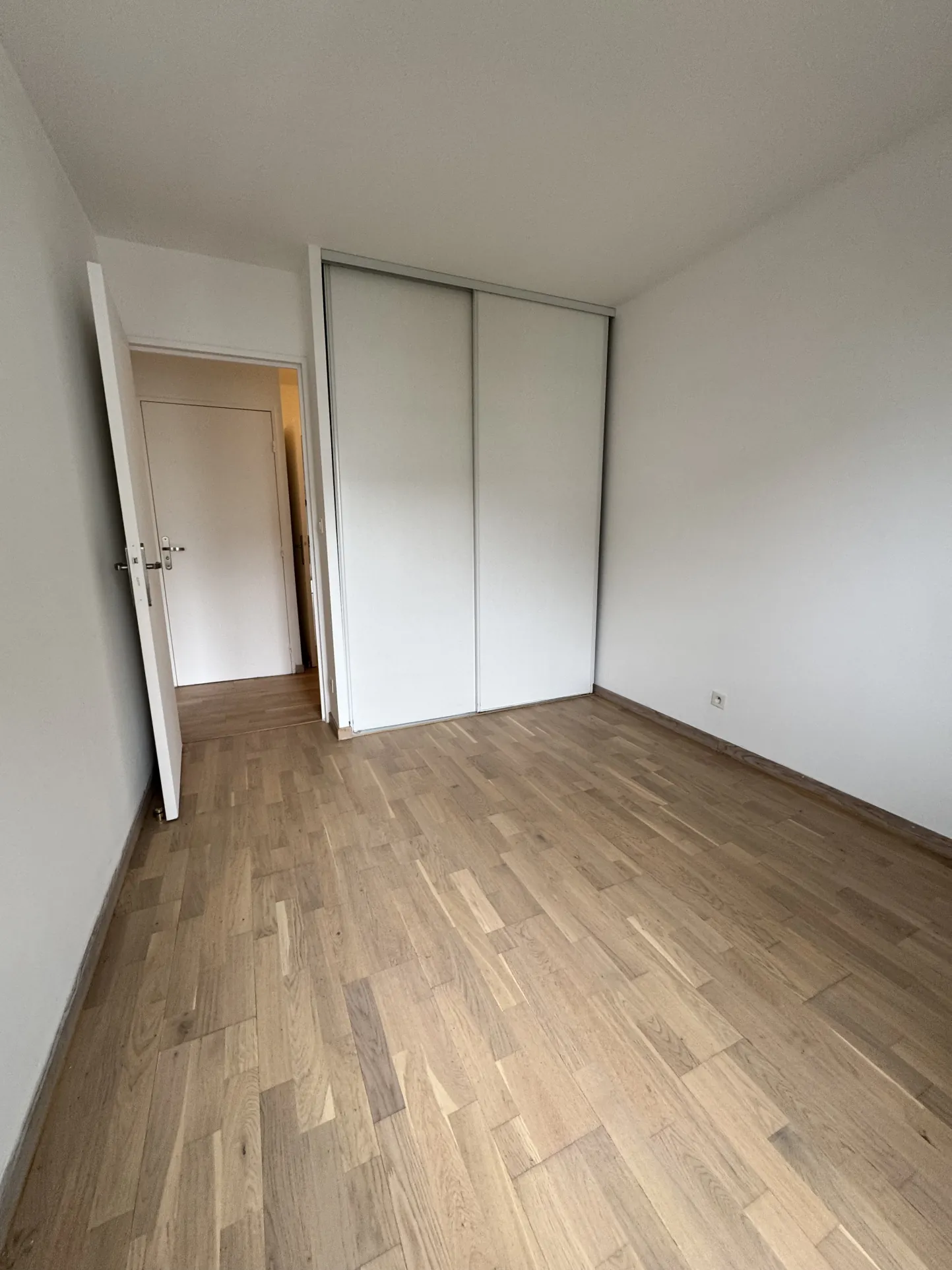 Appartement 3 pièces avec balcon et parking à Cergy - 70,38 m² 