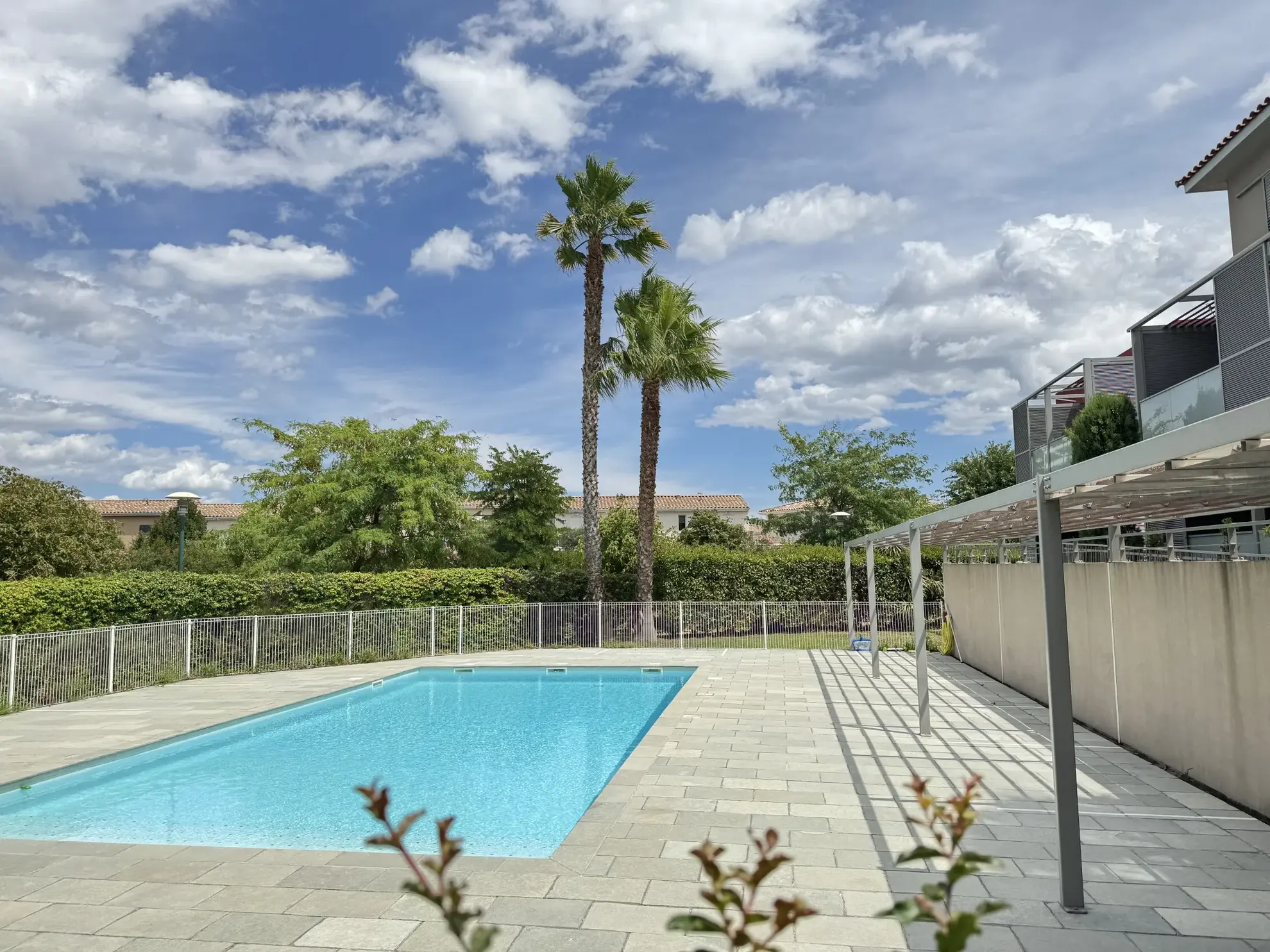 Appartement T2 de 48 m² avec terrasse, parking et piscine à Mauguio 