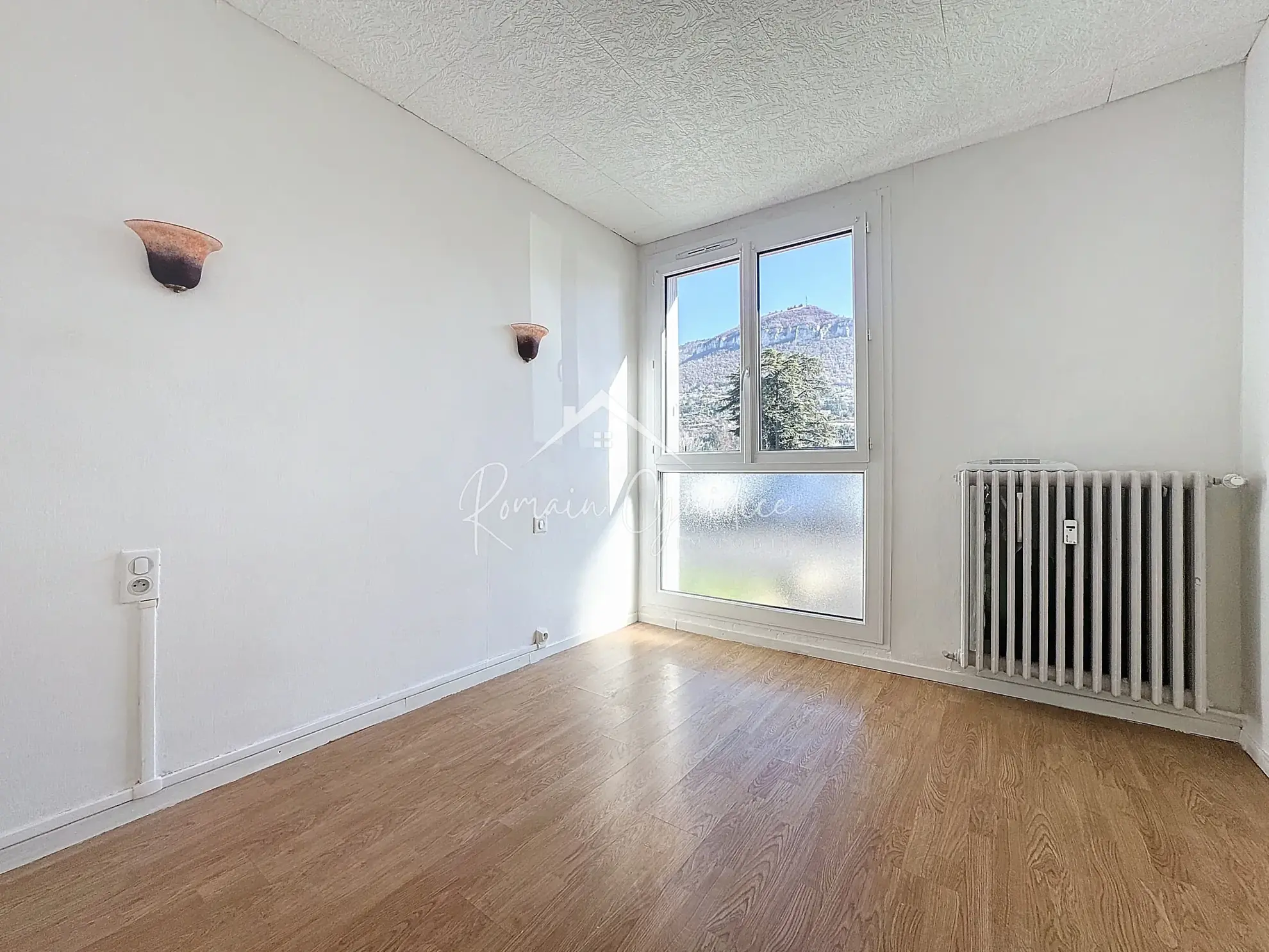 Appartement T3 de 62 m² avec vue dégagée à Millau, idéal premier achat ou investissement 