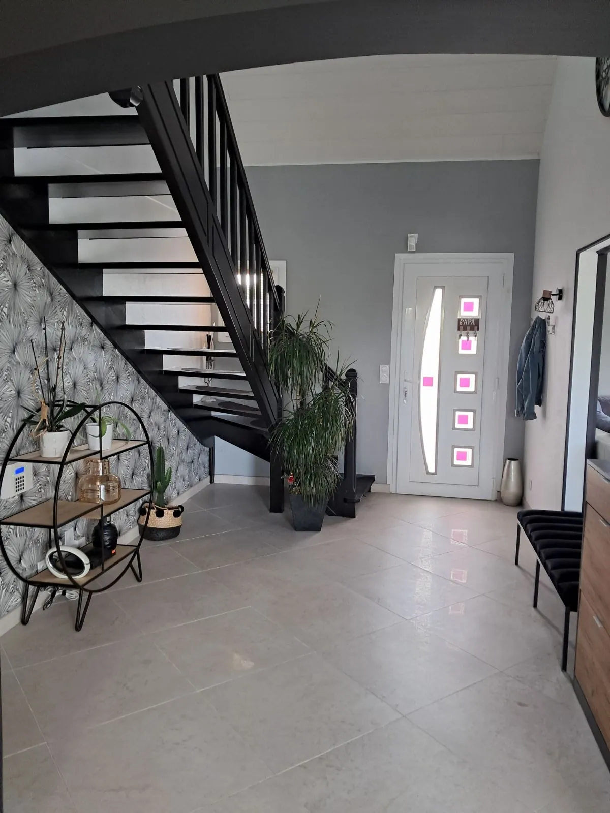 Villa familiale de 150 m² à Airel, terrasse sud-ouest, terrain 1400 m², piscine possible 