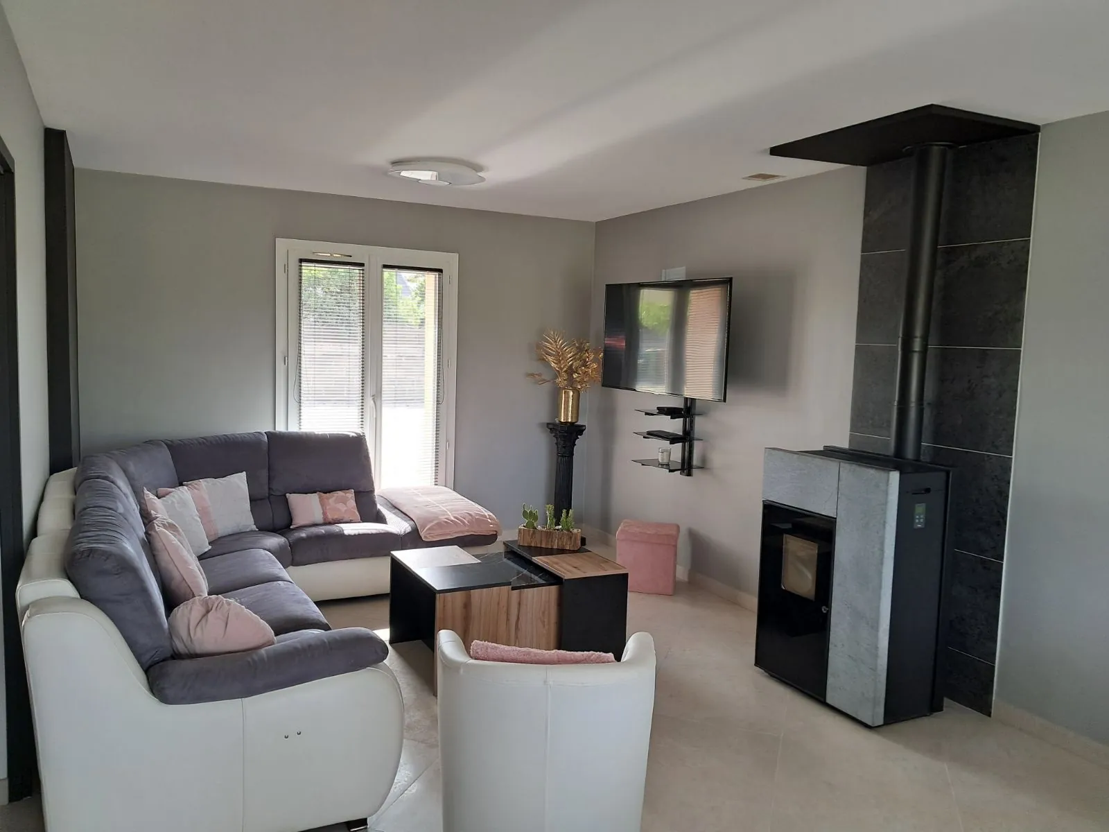 Villa familiale de 150 m² à Airel, terrasse sud-ouest, terrain 1400 m², piscine possible 