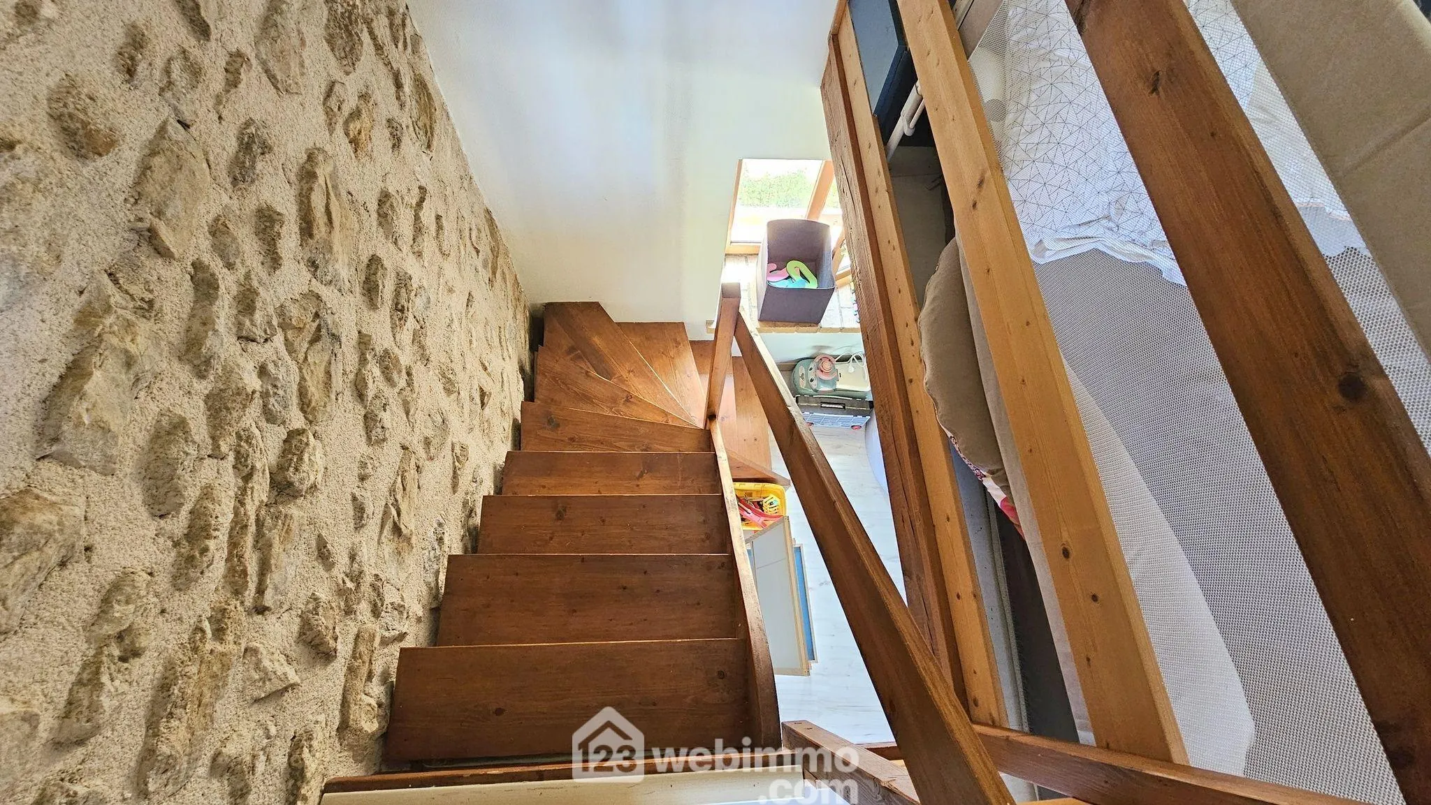 Belle maison en pierre de 62 m² à Milly-la-Forêt, lumineuse et confortable 