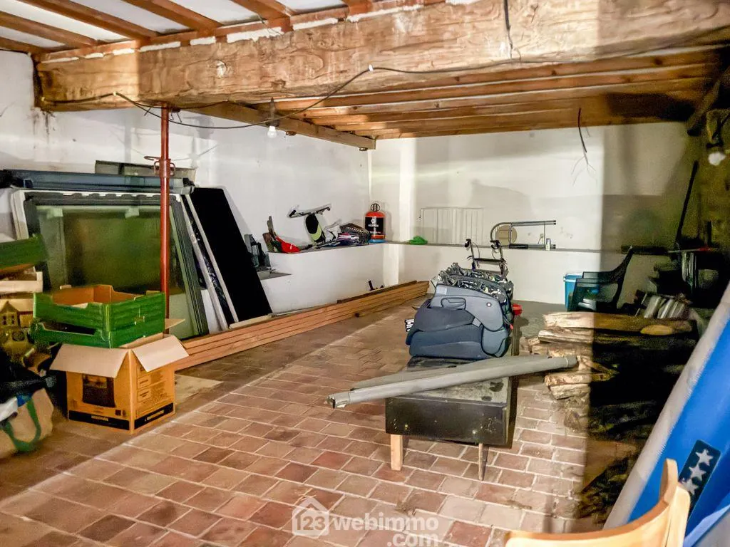 Maison en pierre à Sèvremont 185 m² à rénover pour investisseurs ou rénovateurs 