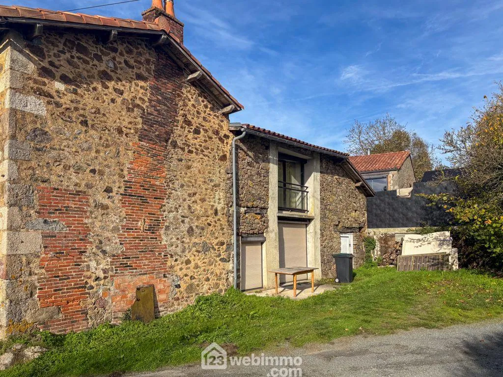 Maison en pierre à Sèvremont 185 m² à rénover pour investisseurs ou rénovateurs 