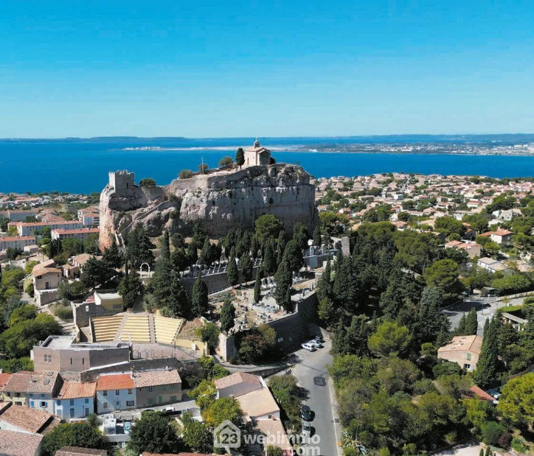 Appartement T2 neuf à Vitrolles avec parking et terrasse - Disponibilité immédiate 