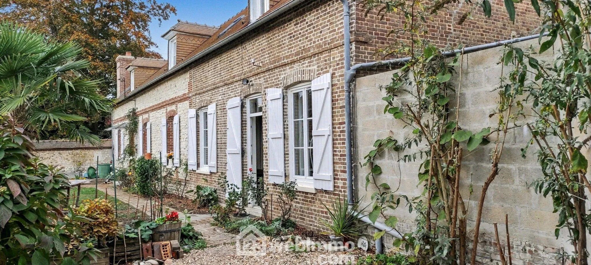 Maison ancienne de 140 m² à Louviers, jardin et garage, coup de cœur assuré 