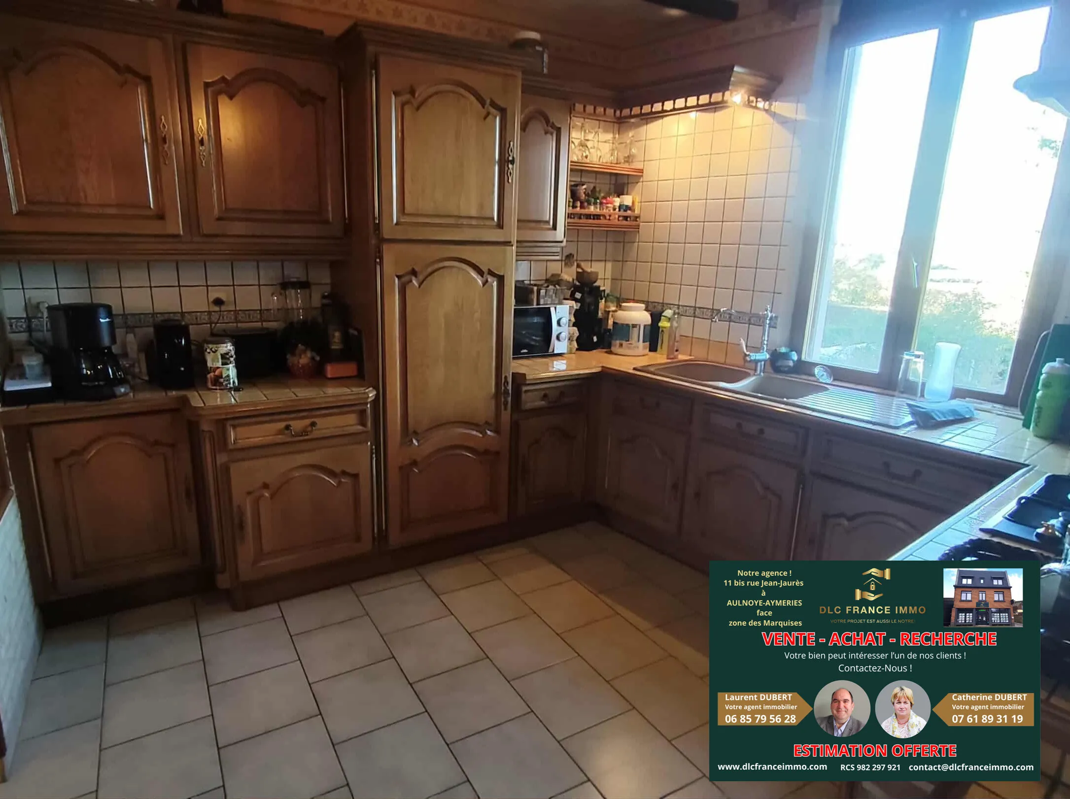 Maison semi-individuelle en vente à Glageon avec jardin et garage 