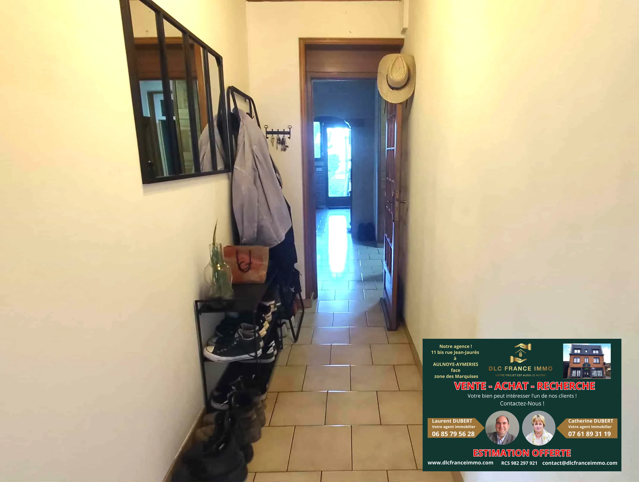 Maison semi-individuelle en vente à Glageon avec jardin et garage 