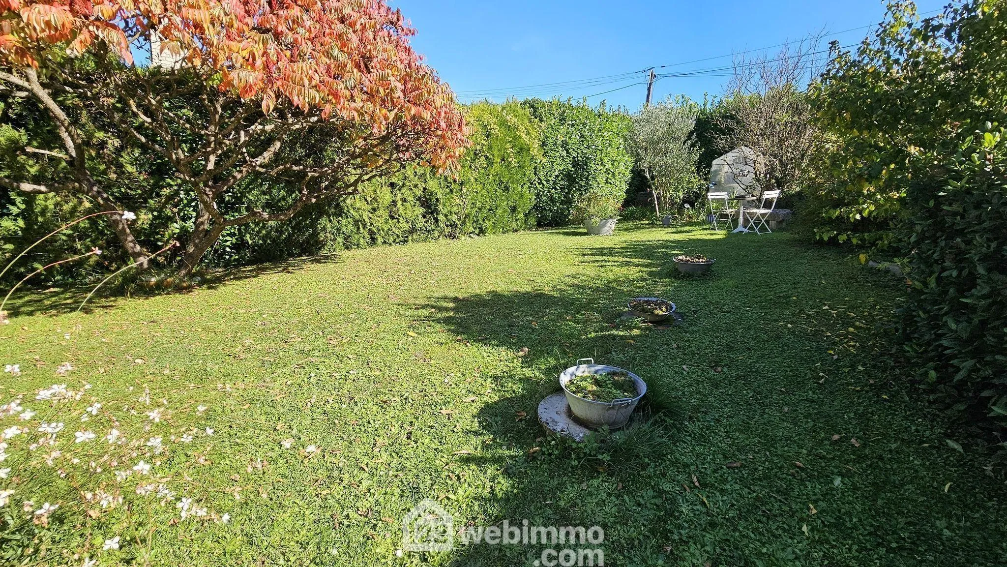 Maison en pierre de 100 m² avec terrasse et garage à Nemours 