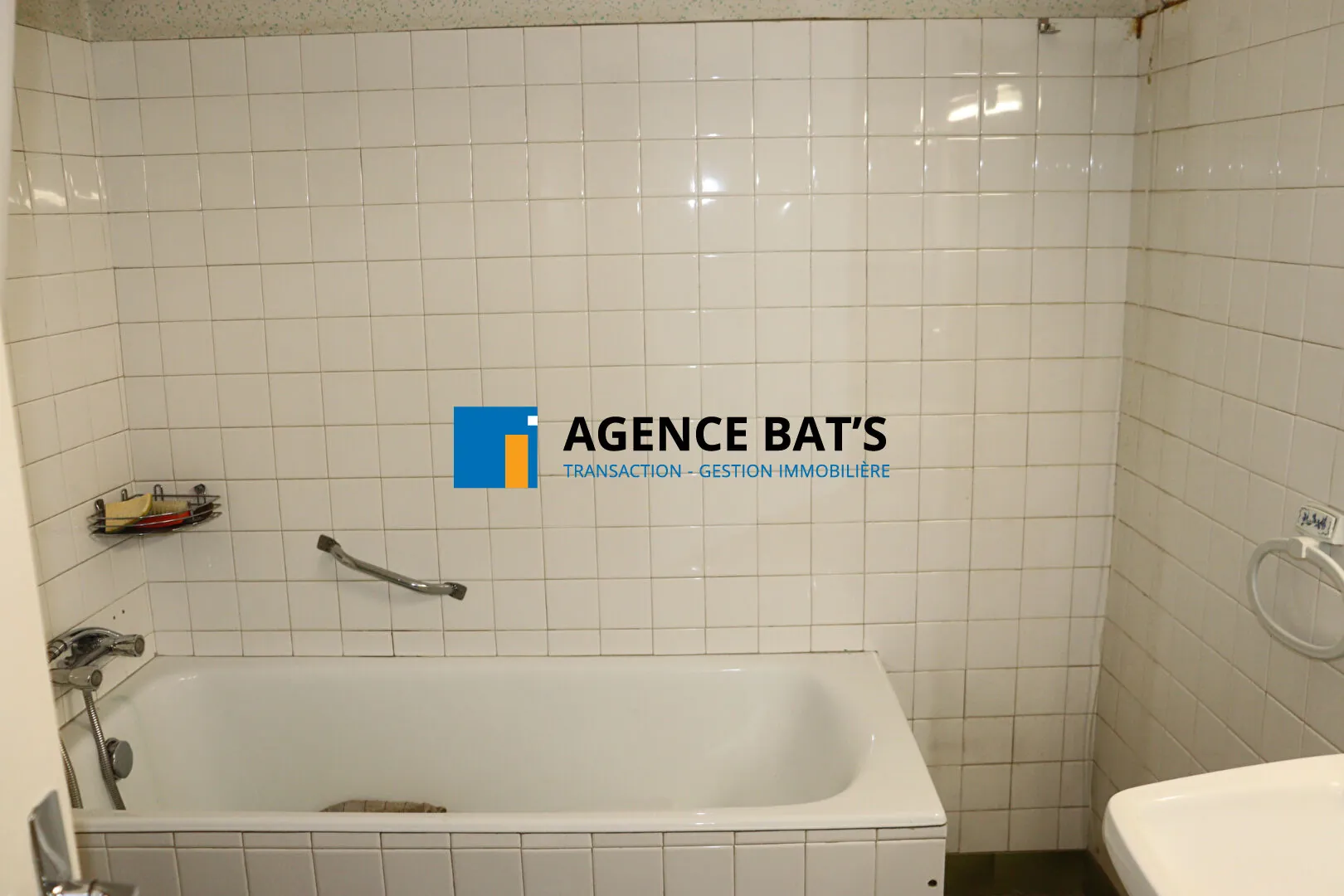 Maison à Nohanent de 106 m² avec terrasse et garage, proche du centre-ville 