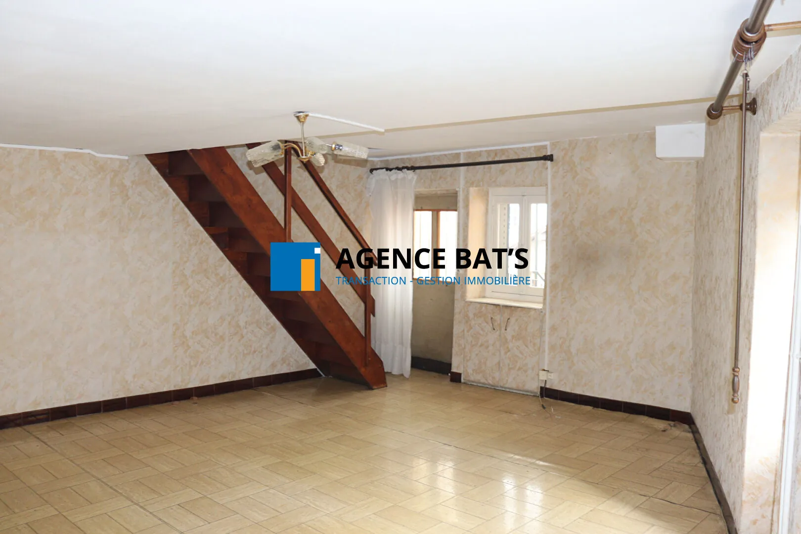 Maison à Nohanent de 106 m² avec terrasse et garage, proche du centre-ville 