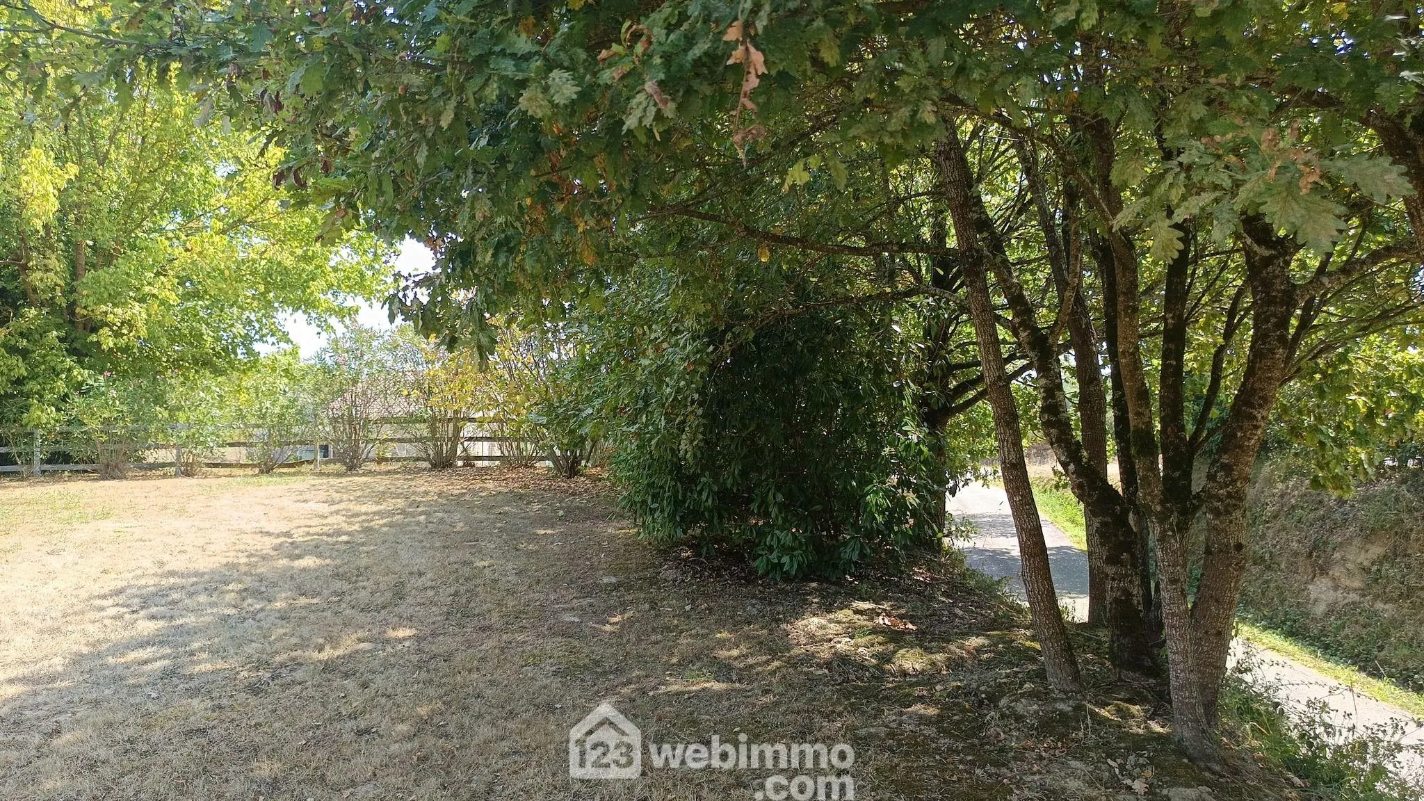 Charmante maison de plain-pied avec terrasse sud à Hagetmau 