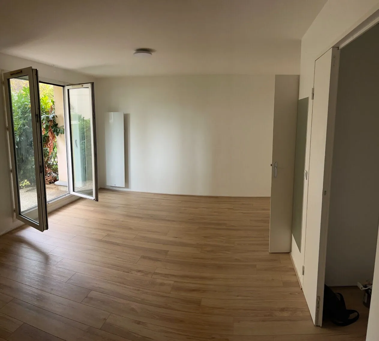 Studio avec jardin au Le Bourget proche RER – Appartement rénové 