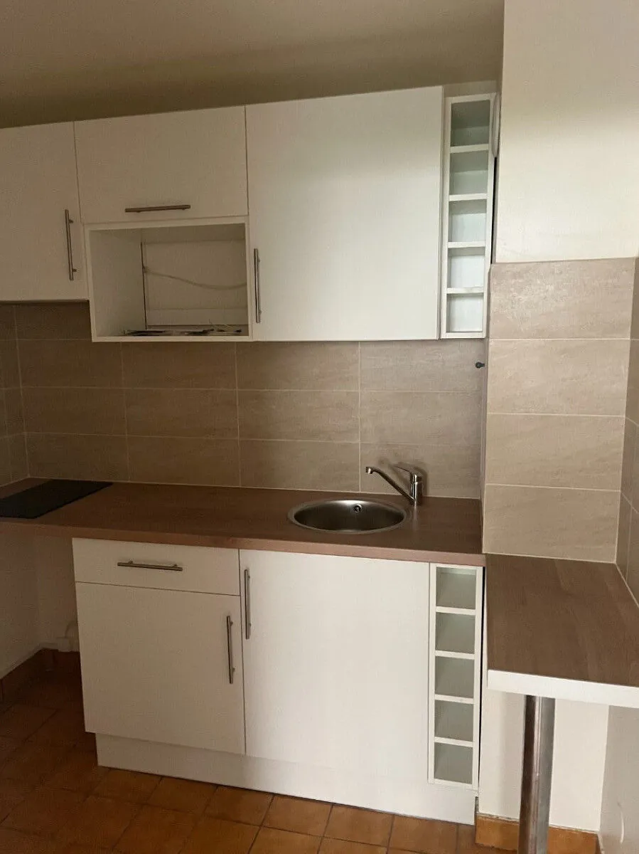 Studio avec jardin au Le Bourget proche RER – Appartement rénové 