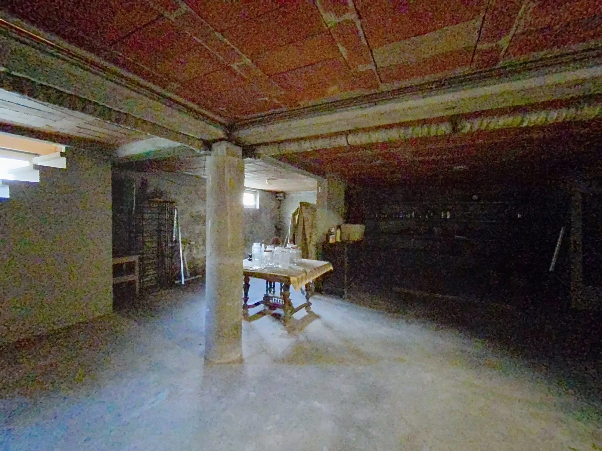 Maison individuelle à vendre à Albi avec grand terrain et potentiel de rénovation 