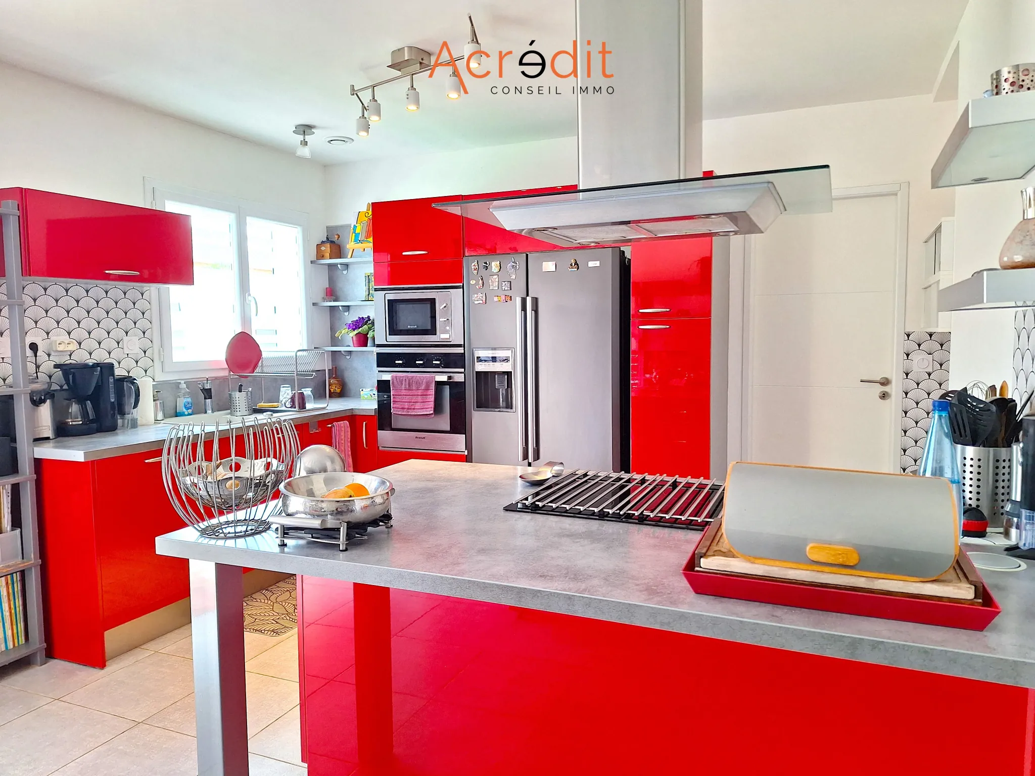 Villa avec piscine et garage à Lespignan – Lumineuse et rénovée en 2014 