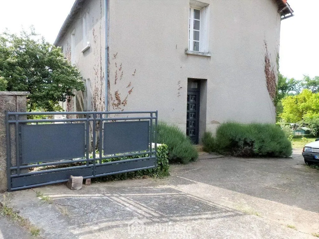 Maison à vendre de 100 m² avec terrain à Chauvigny - Centre-ville proximité 