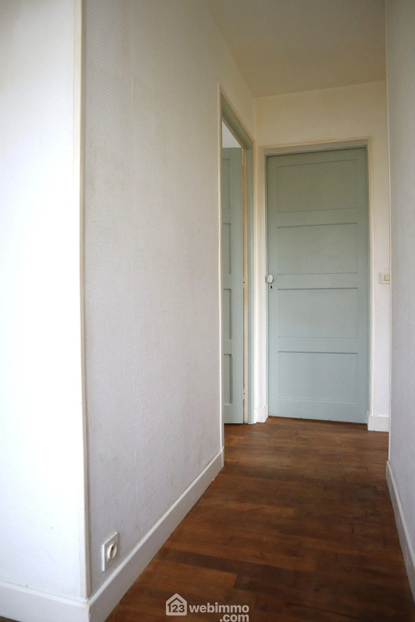 Maison à vendre de 100 m² avec terrain à Chauvigny - Centre-ville proximité 