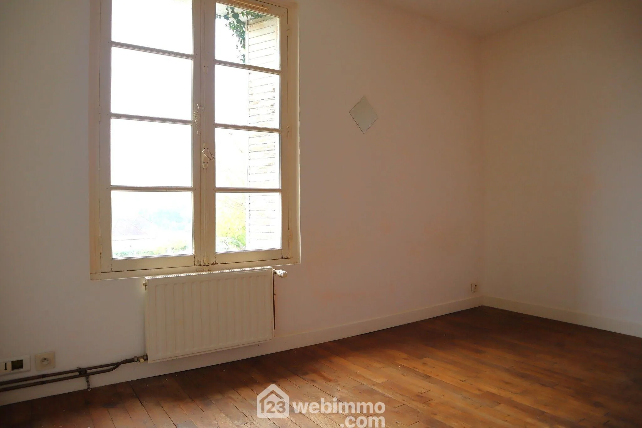 Maison à vendre de 100 m² avec terrain à Chauvigny - Centre-ville proximité 