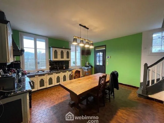 À vendre corps de ferme avec dépendances à Cuise-la-Motte, fort potentiel, 133 m²