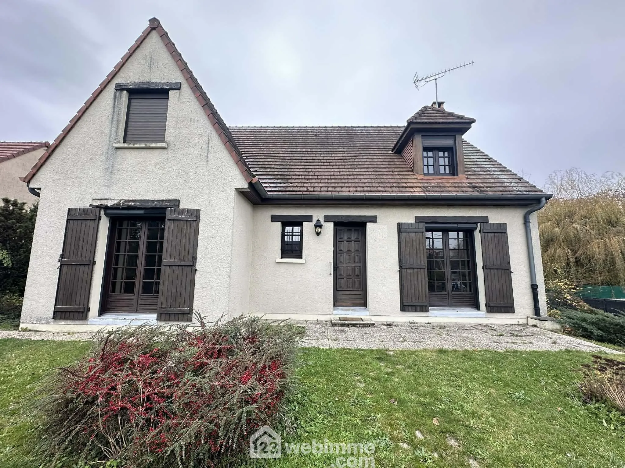 Vente maison de 106 m² avec terrasse et terrain clos à Laon