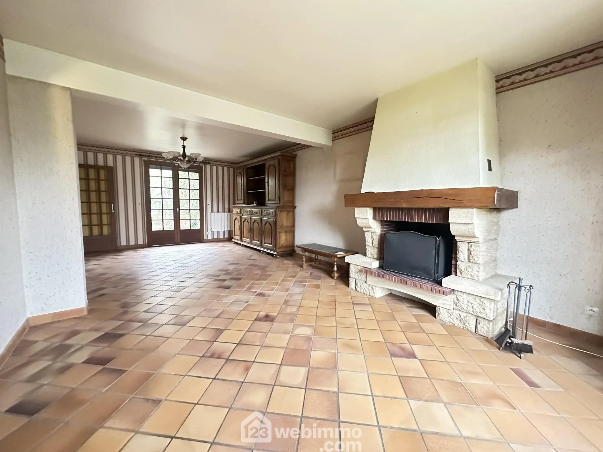 Vente maison de 106 m² avec terrasse et terrain clos à Laon 