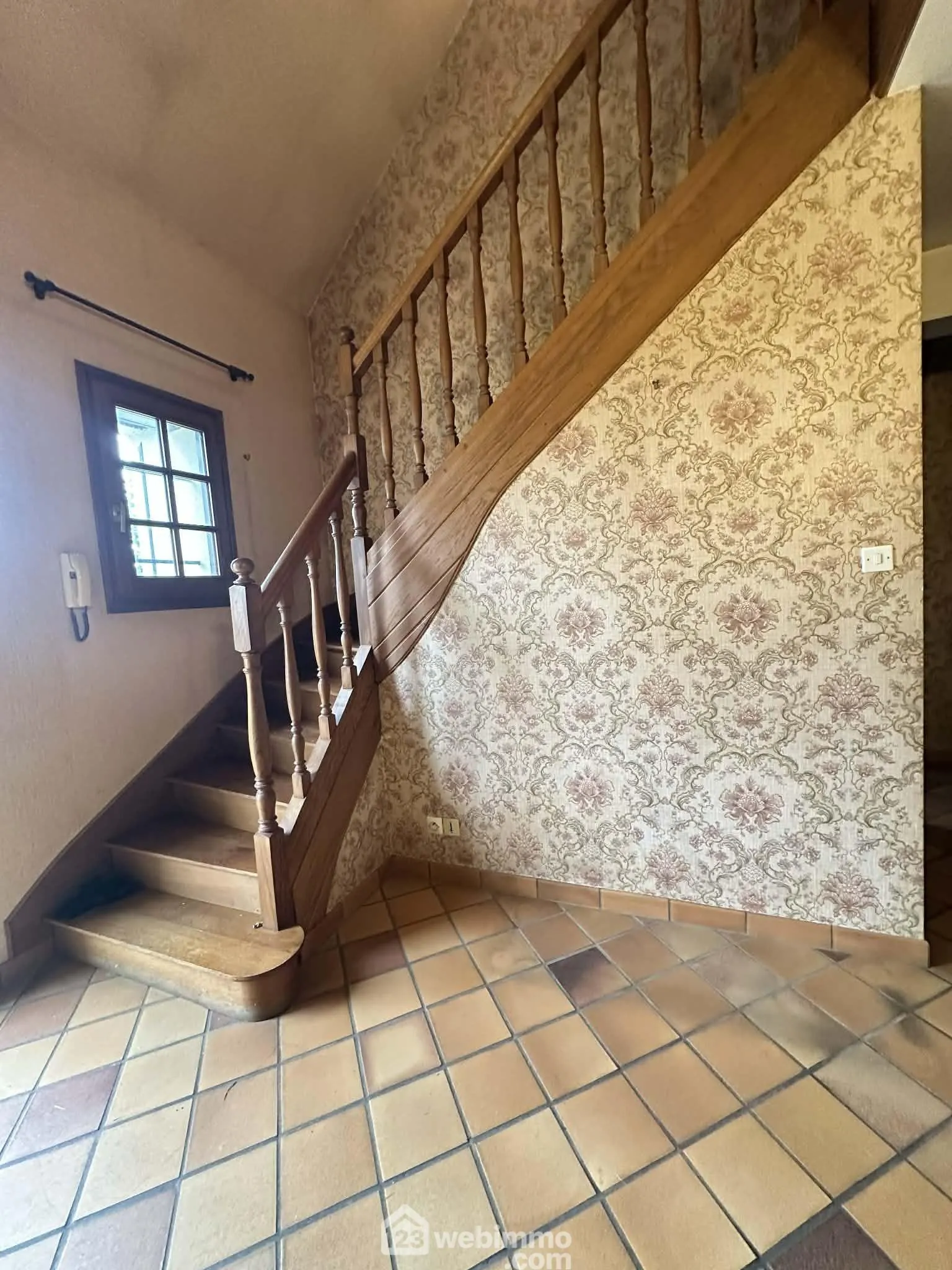 Vente maison de 106 m² avec terrasse et terrain clos à Laon 