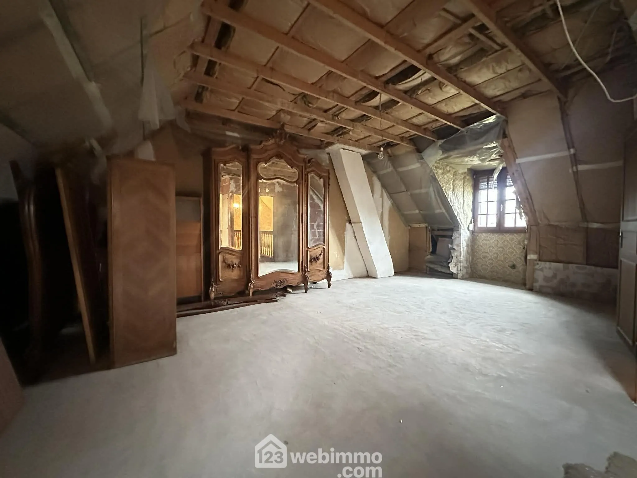 Vente maison de 106 m² avec terrasse et terrain clos à Laon 