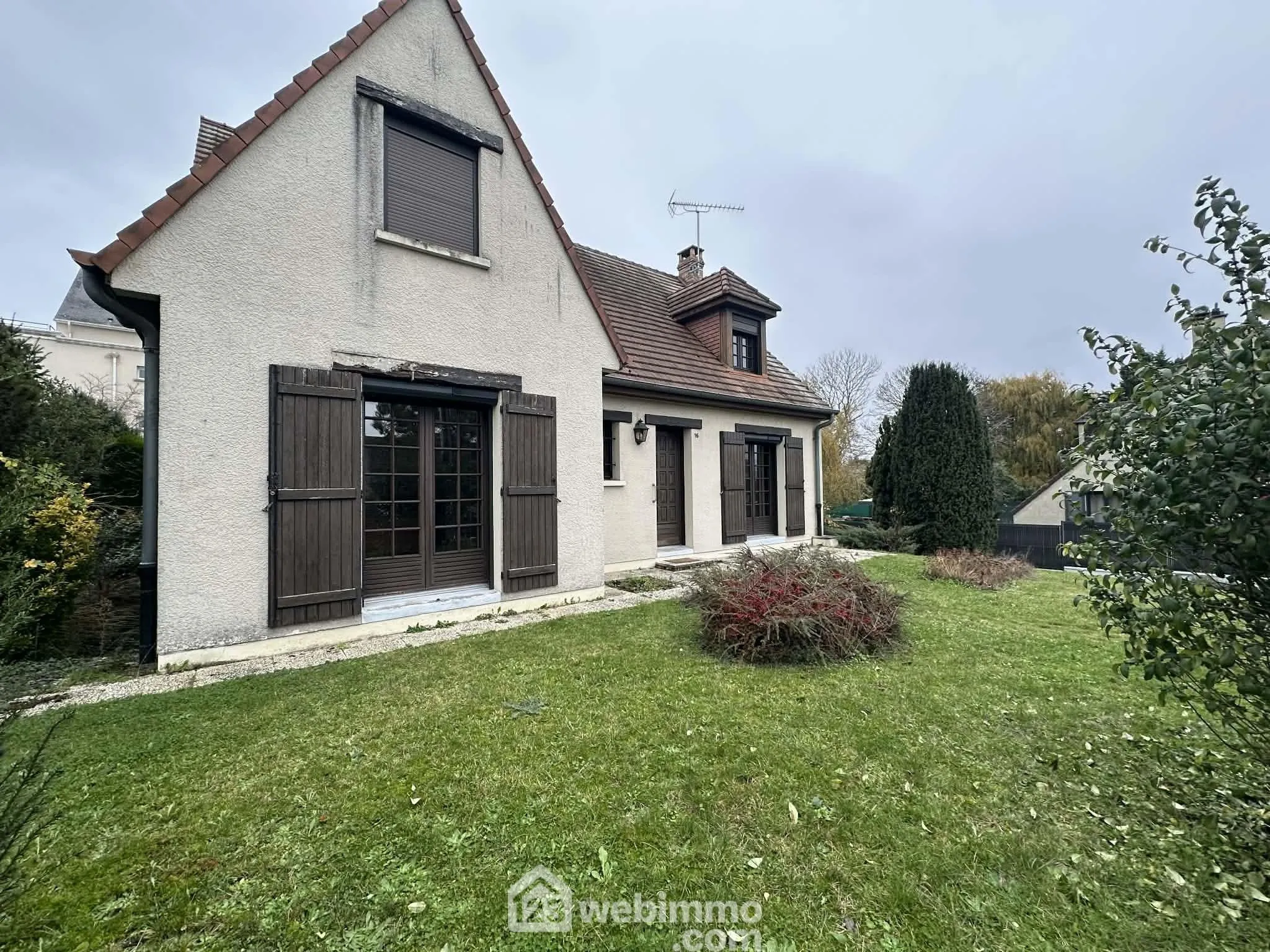Vente maison de 106 m² avec terrasse et terrain clos à Laon 