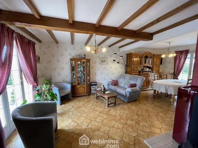 Charmante maison traditionnelle de 102 m² avec jardin à Salency 