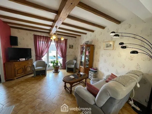 Charmante maison traditionnelle de 102 m² avec jardin à Salency 