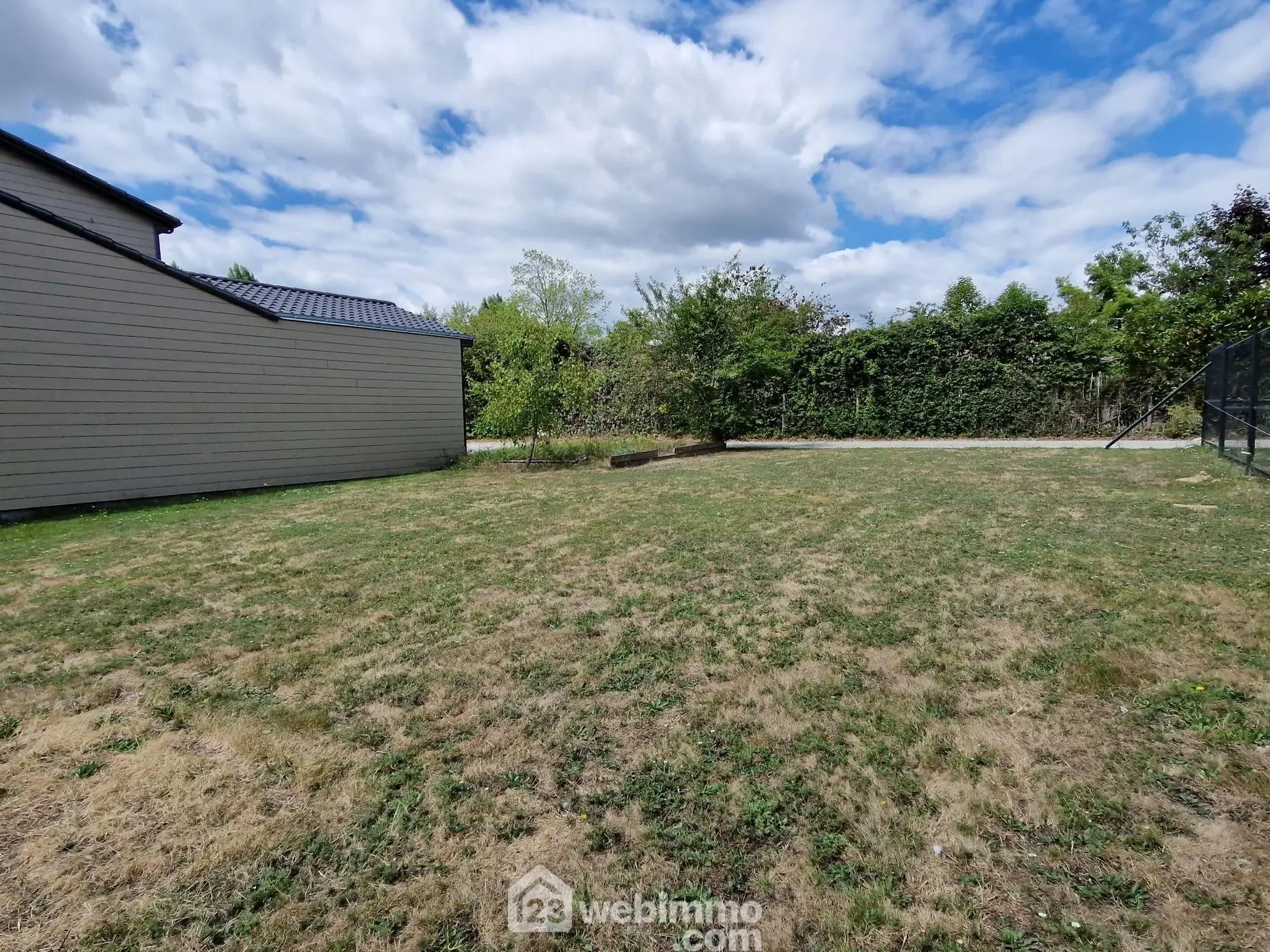 Terrain à bâtir de 674 m² à La Soulinière, proximité La Roche 