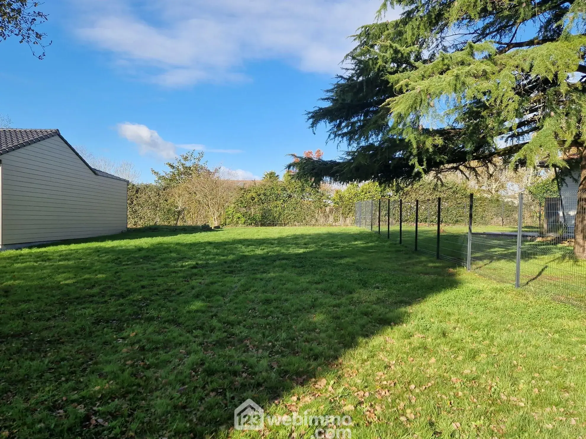 Terrain à bâtir de 674 m² à vendre à Aubigny-Les Clouzeaux
