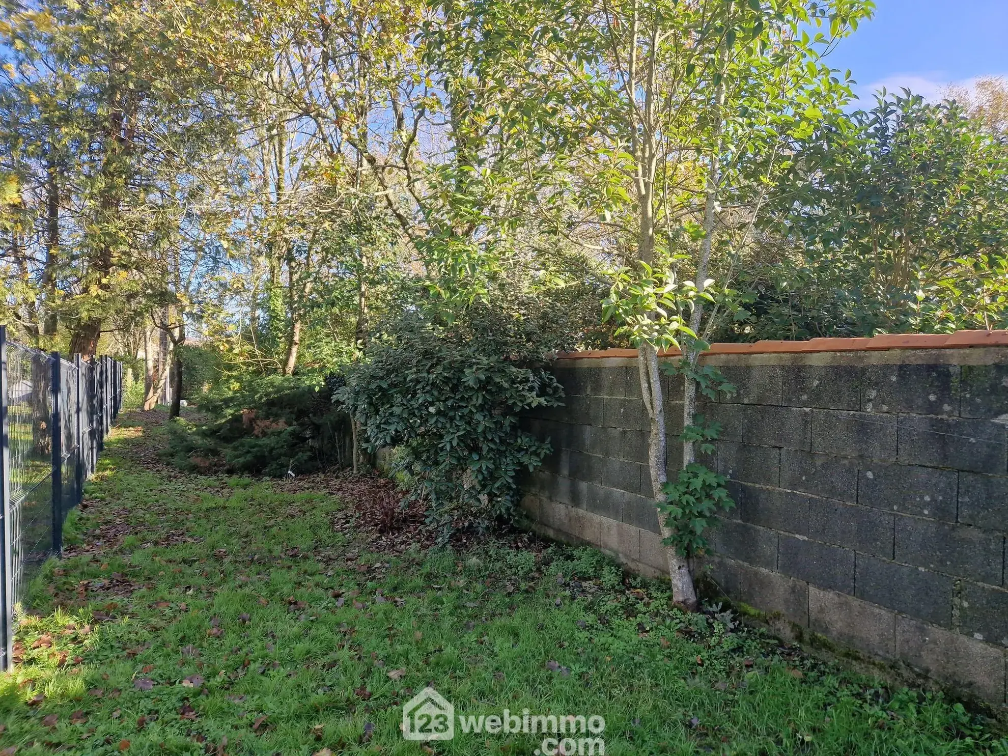 Terrain à bâtir de 674 m² à vendre à Aubigny-Les Clouzeaux 