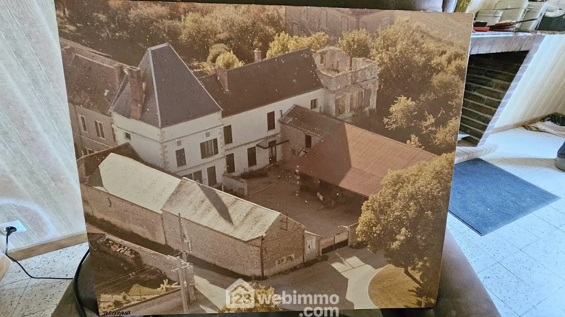 Magnifique propriété à rénover dans l'ancien château de Rumont à La Chapelle-la-Reine 