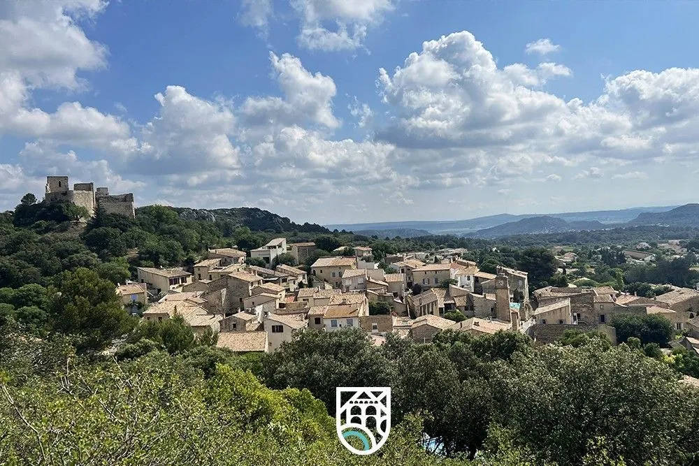 Charmante maison de village 85m² à Ledenon, idéale pour investir