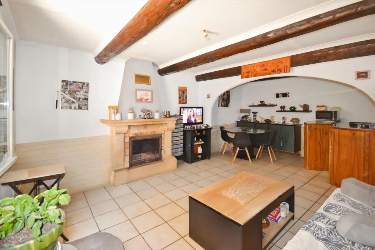 Charmante maison de village 85m² à Ledenon, idéale pour investir 