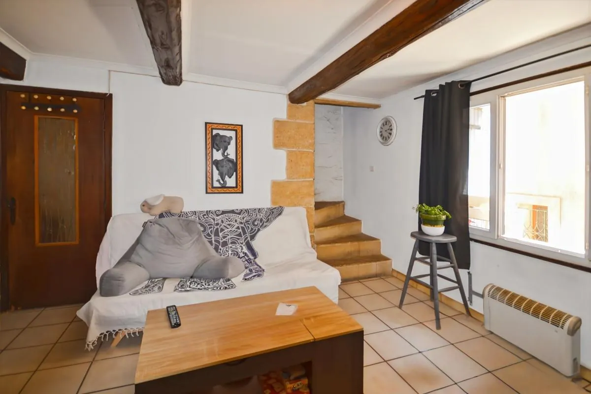 Charmante maison de village 85m² à Ledenon, idéale pour investir 