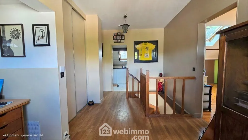 Maison à vendre de 130 m² avec vue sur le centre-ville de Chauvigny 