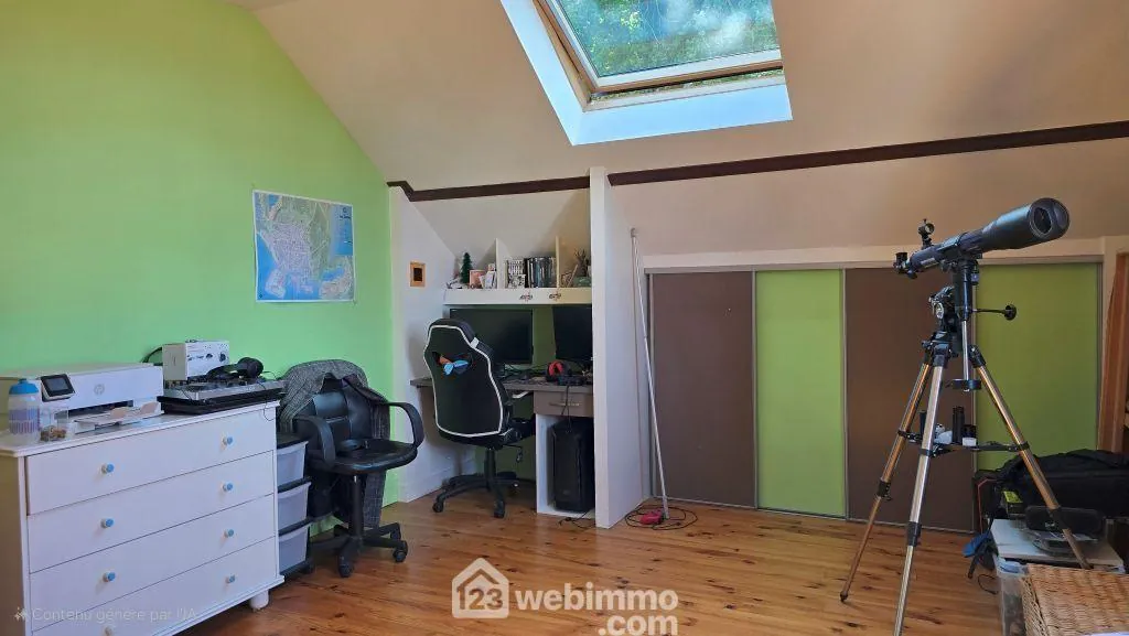 Maison à vendre de 130 m² avec vue sur le centre-ville de Chauvigny 