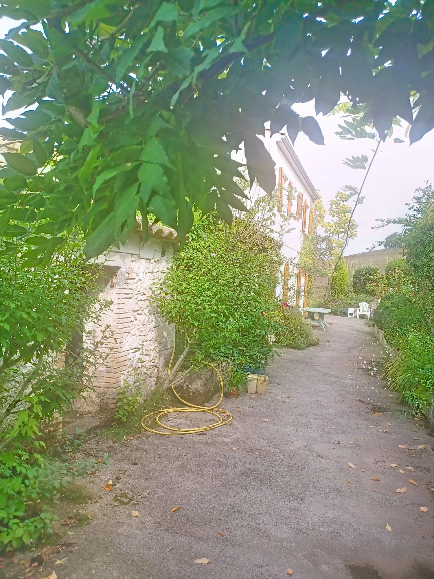 Maison de 144 m² avec grand jardin et vue campagne à Lautrec 