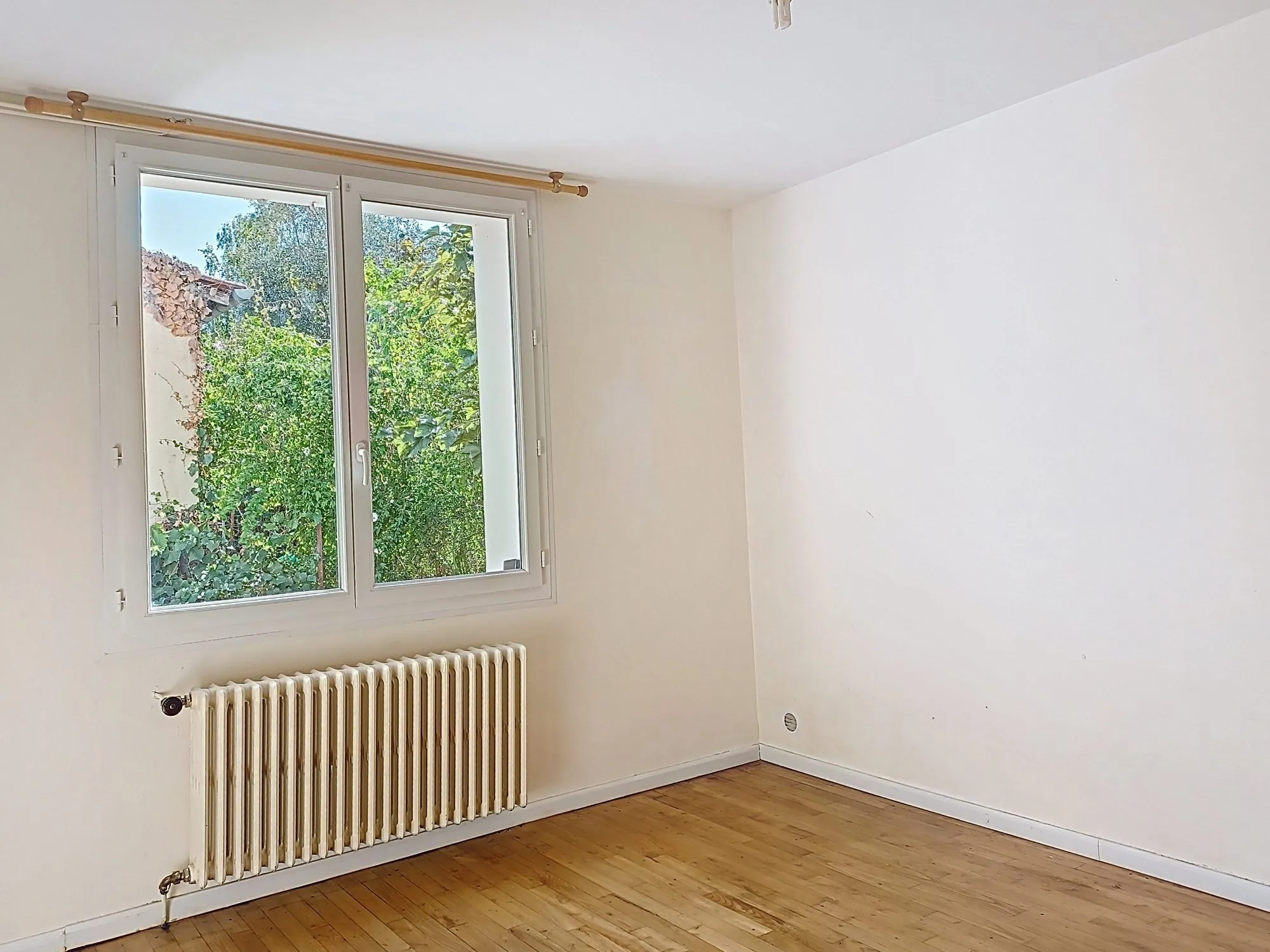 Maison 4 chambres à vendre à Albi, proche commodités, construite en 1950 