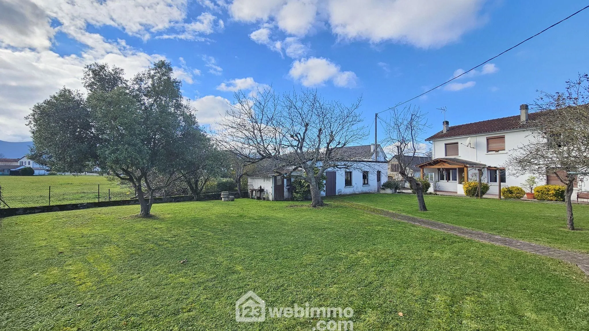 Maison à Asson de 113 m² avec grand terrain et vue Pyrénées 