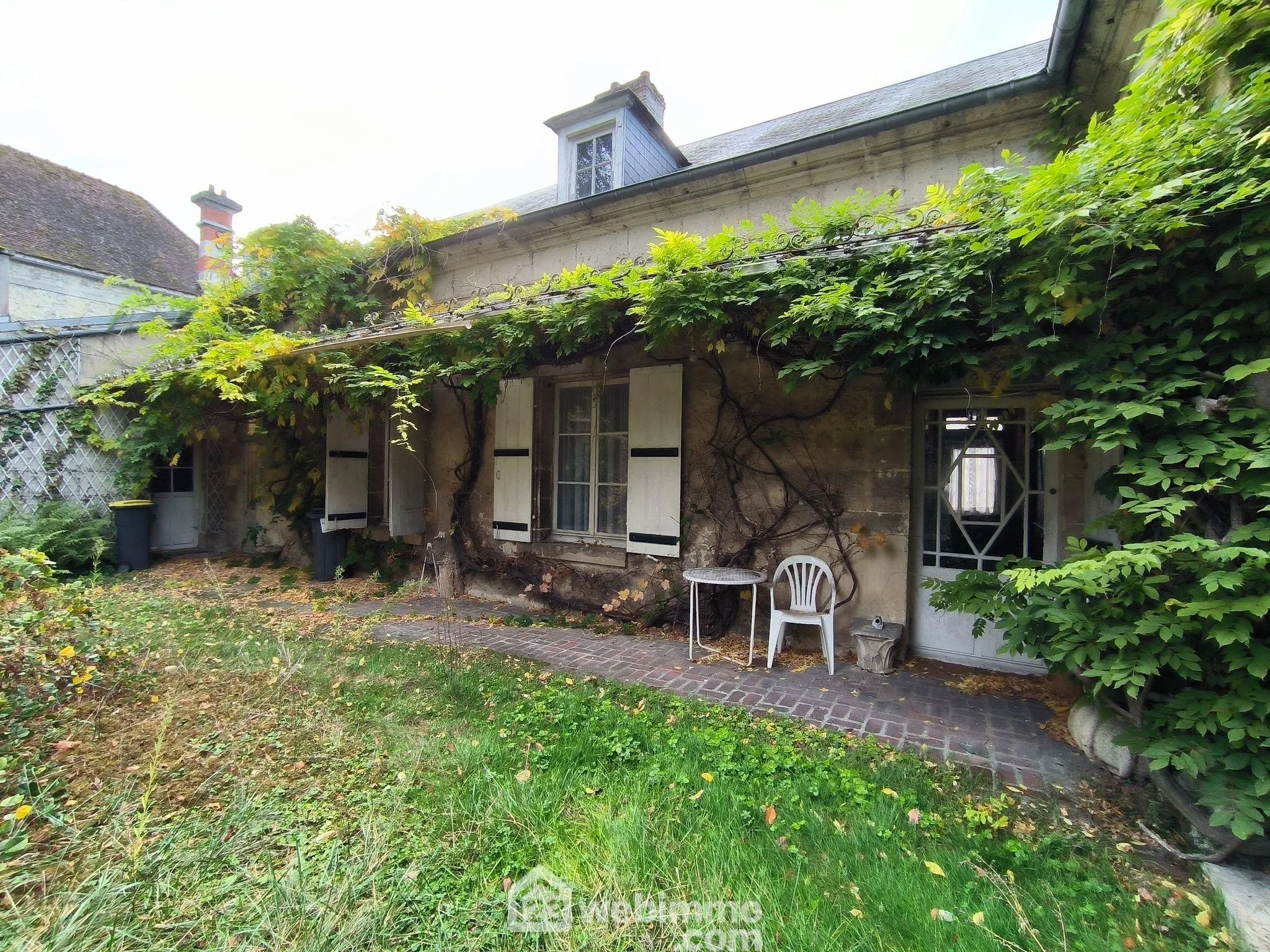 Longère à rénover de 222 m² avec dépendance et terrain arboré à Braine 